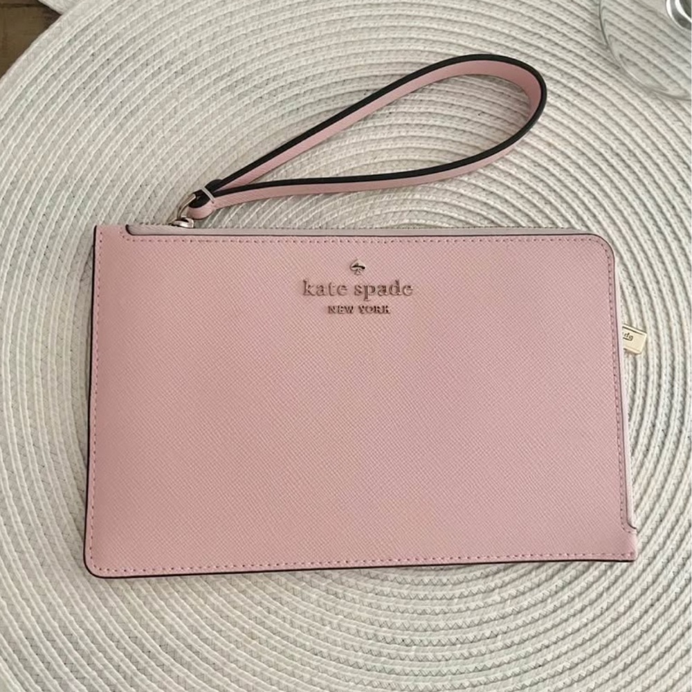 NWOT Kate Spade Medium pink saffiano wristlet